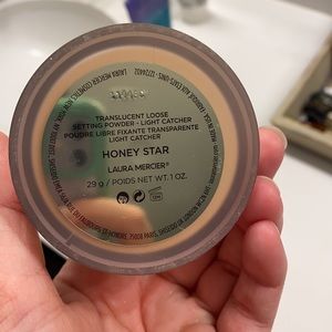 COPY - Laura mercier translucent loose setting powder